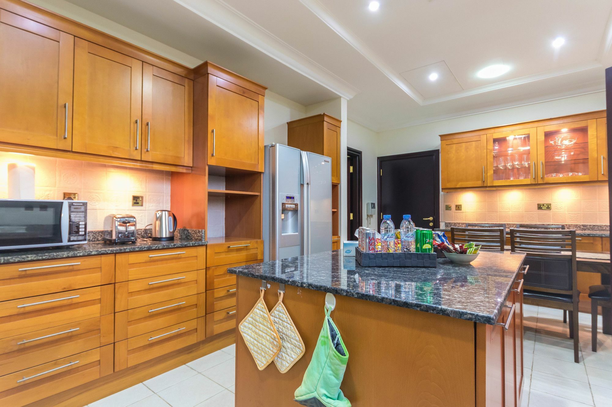 Yanjoon Holiday Homes - Palm Jumeirah Frond A Villas Dubai Eksteriør billede